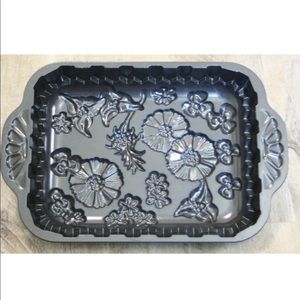 Nordic Ware Kitchen - Nordic Ware Wildflower Cake Pan Cast Aluminum Nordic Ware Kitchen - Nordic Ware Wildflower Cake Pan Cast Aluminum